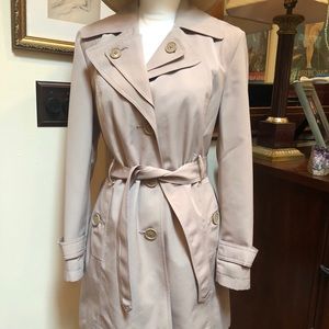Fog by London Fog trench coat sz Small